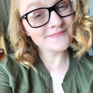 Meet your Posher, Hannah